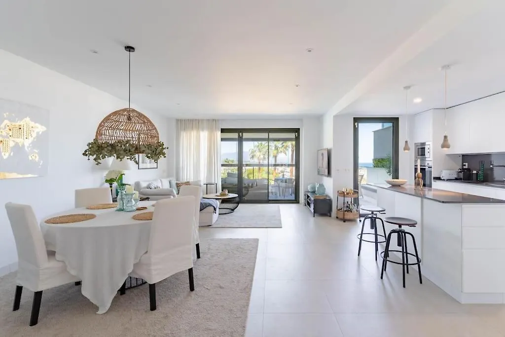 Modern Apartment With Sea View Estepona Spain